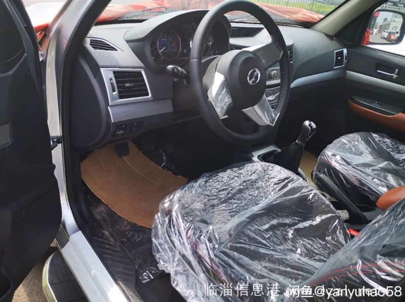 中兴大皮卡1.5t手动两驱