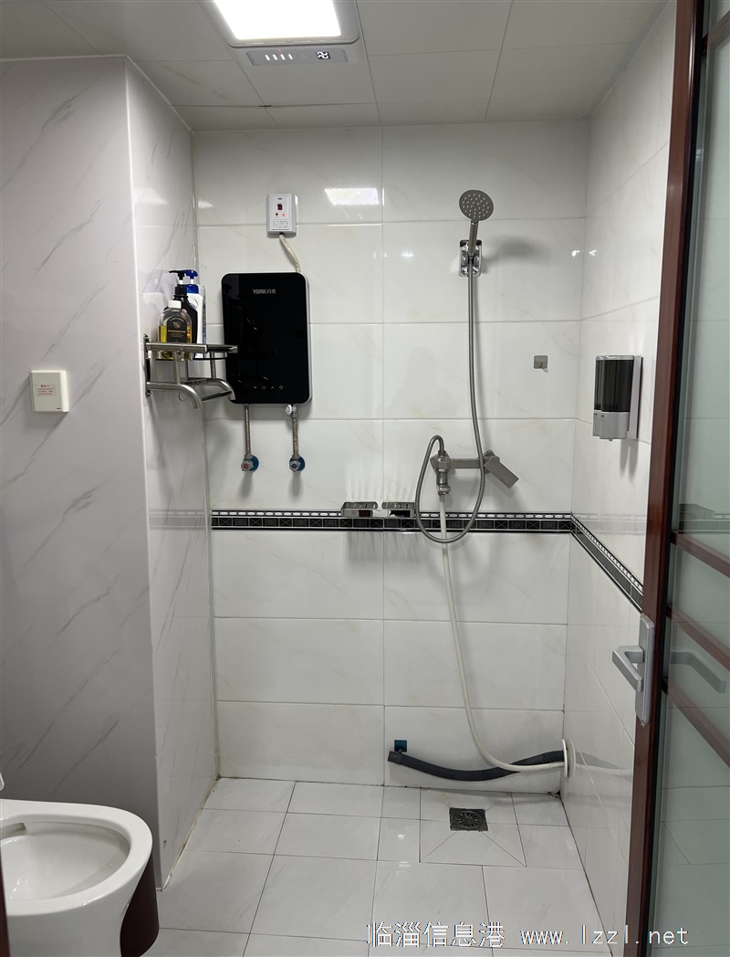 小公寓出租，含暖气