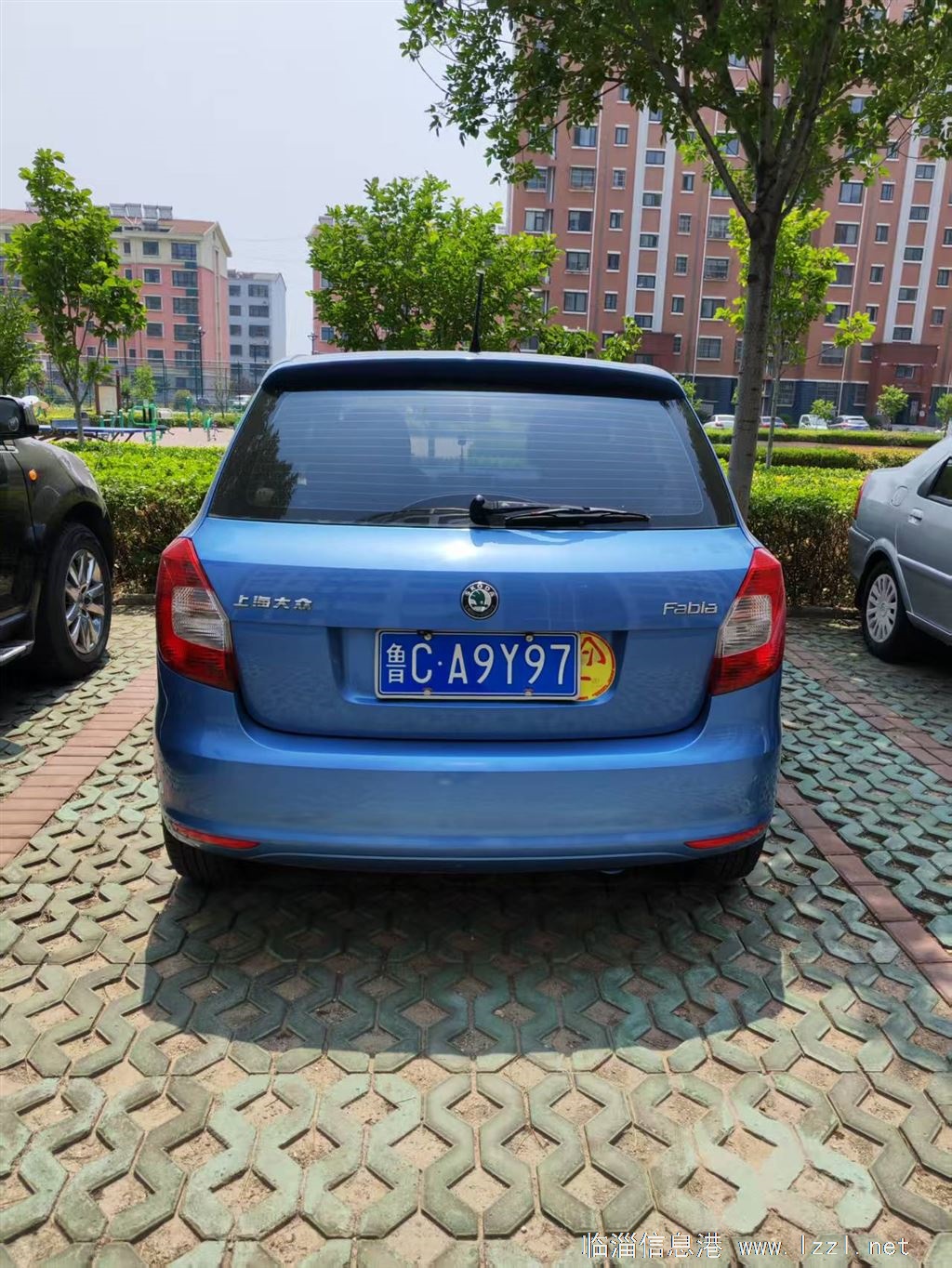 吉车出售 