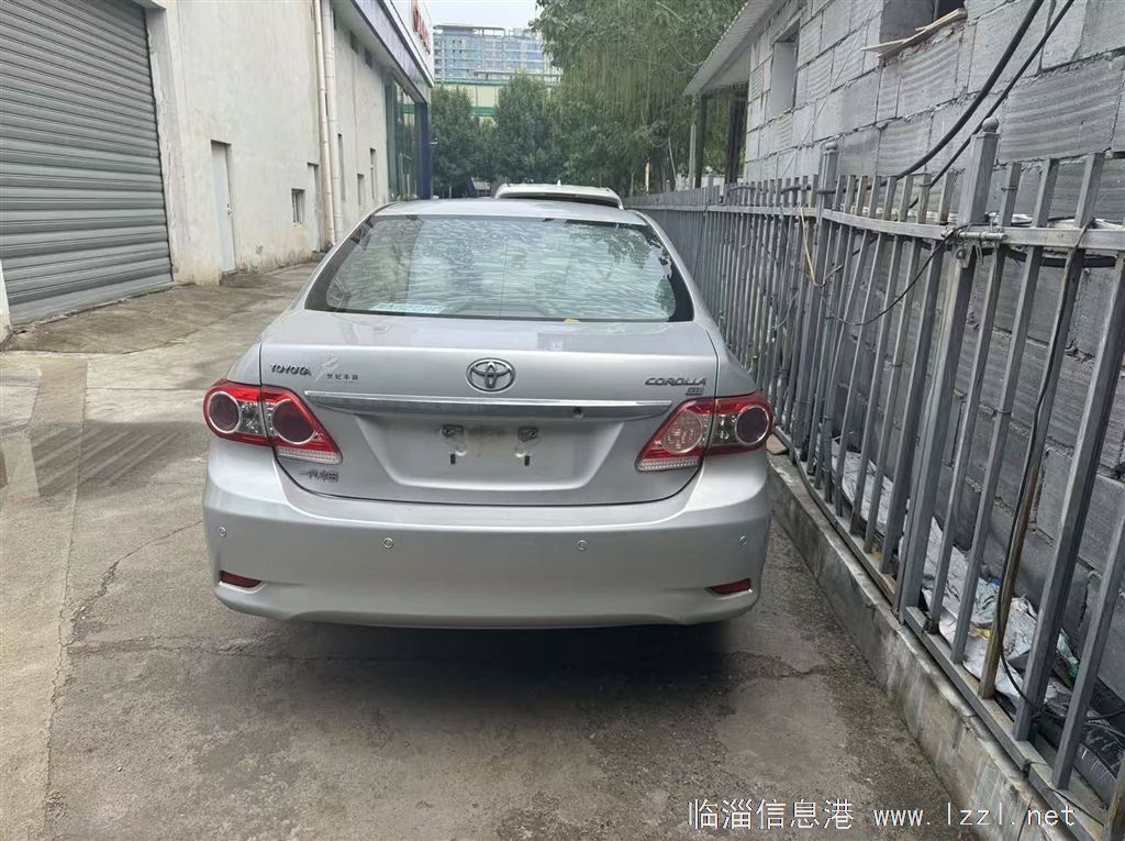 转让12年自用手动档银色卡罗拉